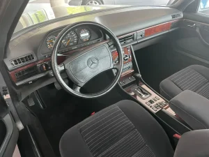 Mercedes-Benz Baureihe 124 - Bild 11