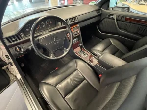 Mercedes-Benz Baureihe 124 - Bild 21