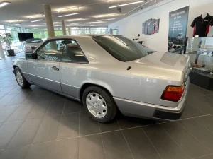 Mercedes-Benz Baureihe 124 - Bild 22