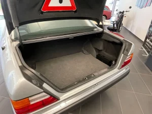 Mercedes-Benz Baureihe 124 - Bild 23