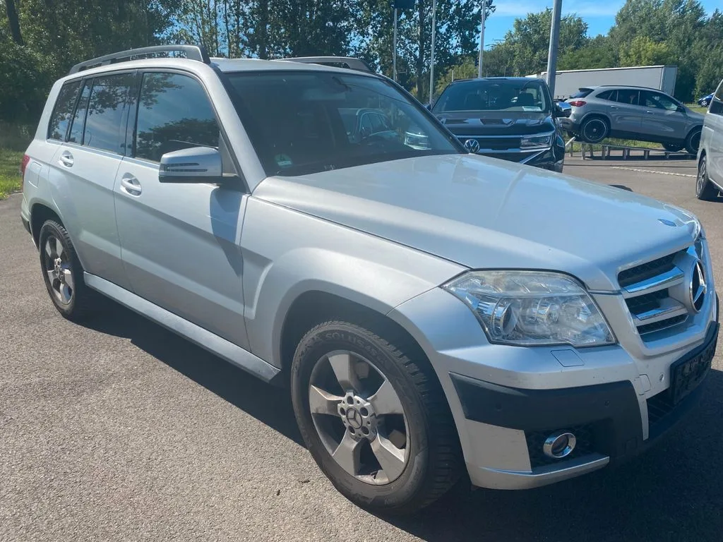 MERCEDES-BENZ GLK 280 4MATIC ILS/PDC/Navi